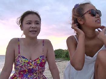 海旅行で開放的にセックスも愉しむギャルたち