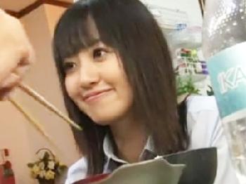 女子校生が義兄に押し倒されて乱暴なディープキス近親セックスで恍惚絶頂W