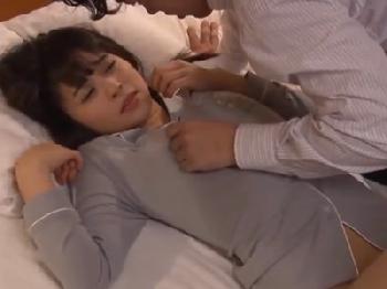 超キュートな後輩女性社員と出張先のホテルで一泊→当然顔面射精交尾展開