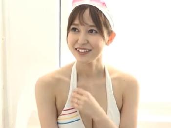 プールでナンパした親子が賞金欲しさに水中で近親性交セックス