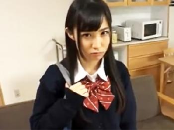 家庭教師の弱気なお兄さんに色仕掛けして性交する小悪魔女子校生