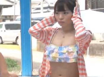 マッサージの筈がなし崩し的に男友達と膣射交尾した水着素人さん