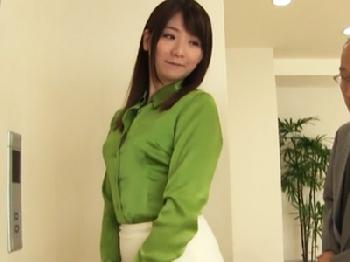 ≪吹石れな≫大きなバストのマネキンに欲情!フル勃起した陰茎をフェラチオ