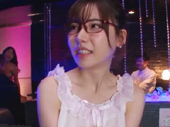 超絶綺麗なセレブ系素人人妻をナンパ→バイブと電動マッサージ器で責め立てたら即中出し出来た件