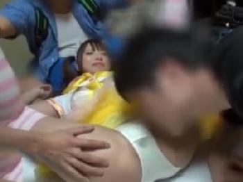 か細い声で気持ちよさそうに喘ぐ素人人妻の浮気性交