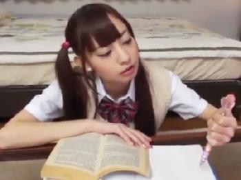 一緒に勉強していた幼なじみと挿入性交→顔面射精にガチギレ