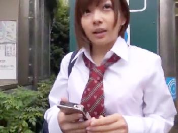 現役女子校生と人目に付かない郊外で密会→ホテル連れ込み援交SEX!!