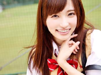 彼氏に助けを求めながら中年男たちに犯される幼なじみ