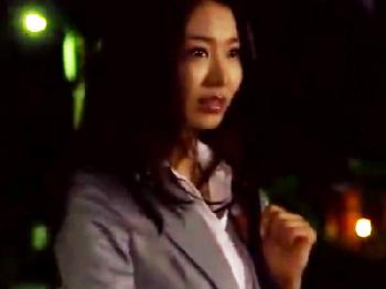 交際を断られた腹いせに自宅に忍び込んで中出し強姦!!