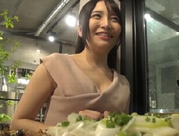 可愛い美少女とデート→ホテルに連れ込み乳房を揉み手マンすると自ら求めて中出し!!