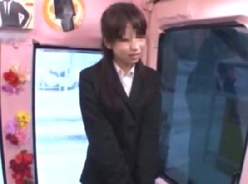 ピュアな雪国の就活生!!まだ社会に夢を見てる女子大生に現実を突きつけるぶっかけ射精