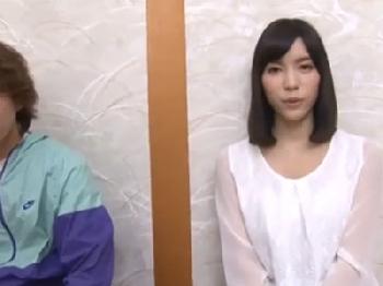 性的欲望が爆発寸前な美貌の人妻が年下ペニスのイキの良さに耐えきれず不貞交尾