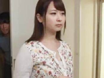 とても綺麗な兄嫁がお風呂で襲われ近親中出し寝取られ性交