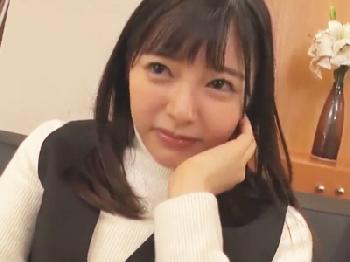 最強に可愛いくて話題の美少女AV女優のたまらん乳房を堪能