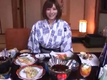 巨乳の麻美ゆまと温泉旅行→耐えきれずに至る所で性行為