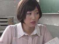 肉体労働者たちに輪姦される長身とても綺麗なお姉さん