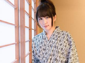 浴衣が似合う大和撫子な色白美少女と…2人きりの旅館で性行為