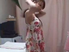 何も知らずにマジックミラー号に乗車した素人娘がなし崩し的に性行為