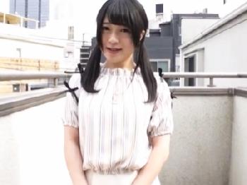 父親ぐらい年の離れた中年男を肉バイブにするサディスティックな童顔少女の種付け性交