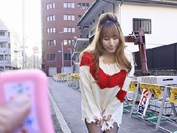 ノリの良さそうなギャルたちに遠隔ローター装着させて10分耐えたら賞金ゲームW