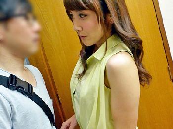 昇級のために上司に妻を差し出す夫→中出しペットになって完堕ち