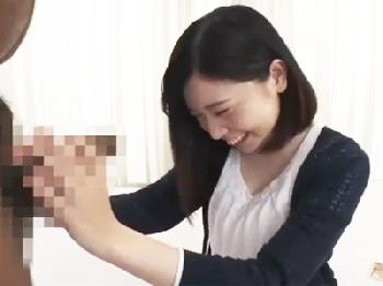 大人しそうな清楚女子大生が黒人の巨根と初のご対面→女性器にねじ込まれてガチ喘ぎ!!