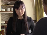 未亡人となった巨乳女が緊縛調教される