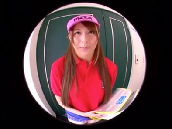 ピザ配達員・希崎ジェシカがピザを忘れる大失態→カラダを明け渡しその場を収拾W