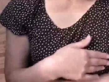 他人棒大好きな50代熟女の濡れ女性器最高すぎ!!