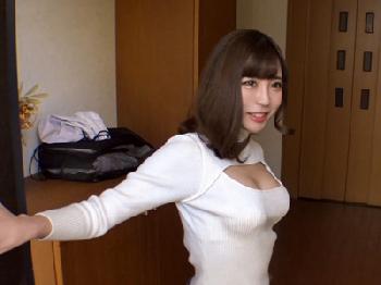 人妻の脱がしかけのデニムを拘束具にして自由を奪いねじ伏せSEX