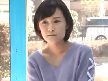 清楚で優等生そうな20歳の素人看護学生がマジックミラー号でオメコ内で直接発射される一部始終