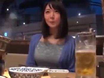 巨乳素人人妻ナンパして家に連れ込み顔面射精交尾