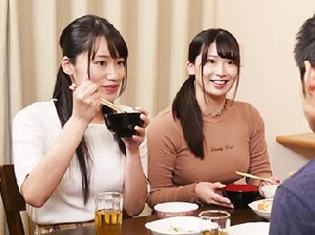 両親が居ない間に義理の巨乳姉妹と布団の中で密着しながら避妊具なしで近親性交