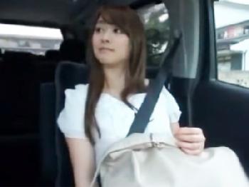 子供もいるのにウソをついて遊びまくる超キュート妻