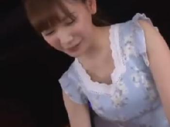 美脚の凄く綺麗なお姉さんが足コキから乳首責めまで網羅!!快感に快感を重ねて射精に導いてくれる!!