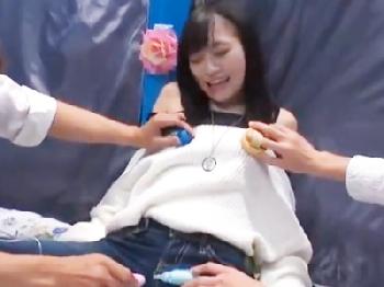 絶頂耐え中に思う存分挿入→顔面射精コンボ食らった素人娘