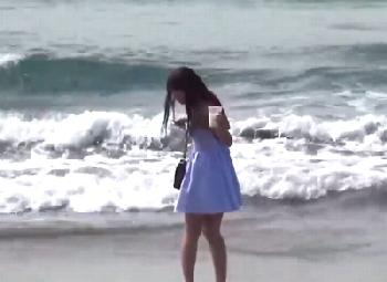 海外に一人で旅行に来てた日本人観光客をナンパ!!外国人ペニスで簡単に牝イキさせられる開放的美少女たち