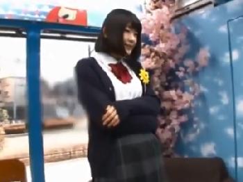 卒業したての女子校生ナンパ→マジックミラー号で処女も卒業させてみた結末