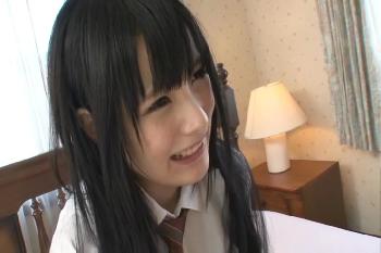 お人形さん顔の童顔女子とコスプレ交尾で乳房射精ぶっかけ