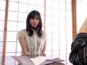 ボインお姉さんに媚薬を塗りこむ整体師!!当然の如く凌辱ですよ