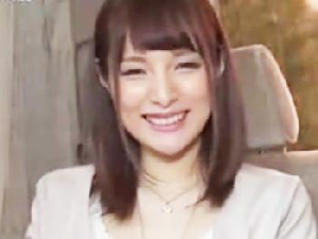 ワレメ内部へ直接射精を切望する劣情をかき立てるエステティシャンに遠慮なく種付けW