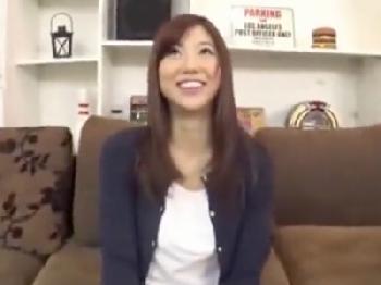 若い頃の押○もえのような顔した超キュート素人と即挿入!!