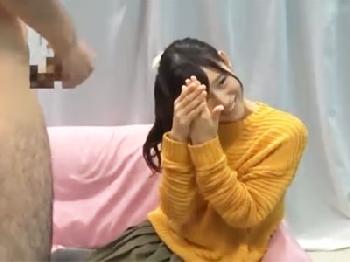 黒髪美女の童貞応援エロ企画でまさかのオメコに挿入したまま射精に幸せ顔