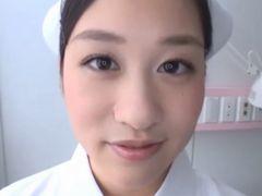 桃尻突き出す痴女ナースにバックからぶち込んで顔面発射