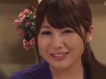 爆乳人妻が男の子を夜這い尺八パイズリ→本番までさせてしまうW