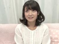 現役保母さんが筆おろしでチェリーボーイが辛抱できず中出し暴発