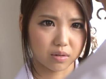 とても綺麗な保健先生を押さえつけて憑りつかれた生徒がハードピストン婦女暴行!!
