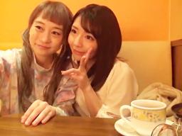 地元の友人に童貞男の筆おろしをさせた女性AV監督