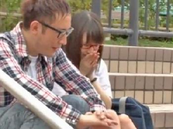 中年男性がいきなり女子校生に告白されたので淫行セックス