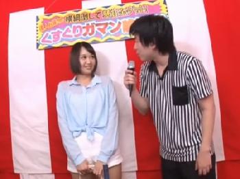 カメラ前でアクメ顔を晒す貧乳美少女